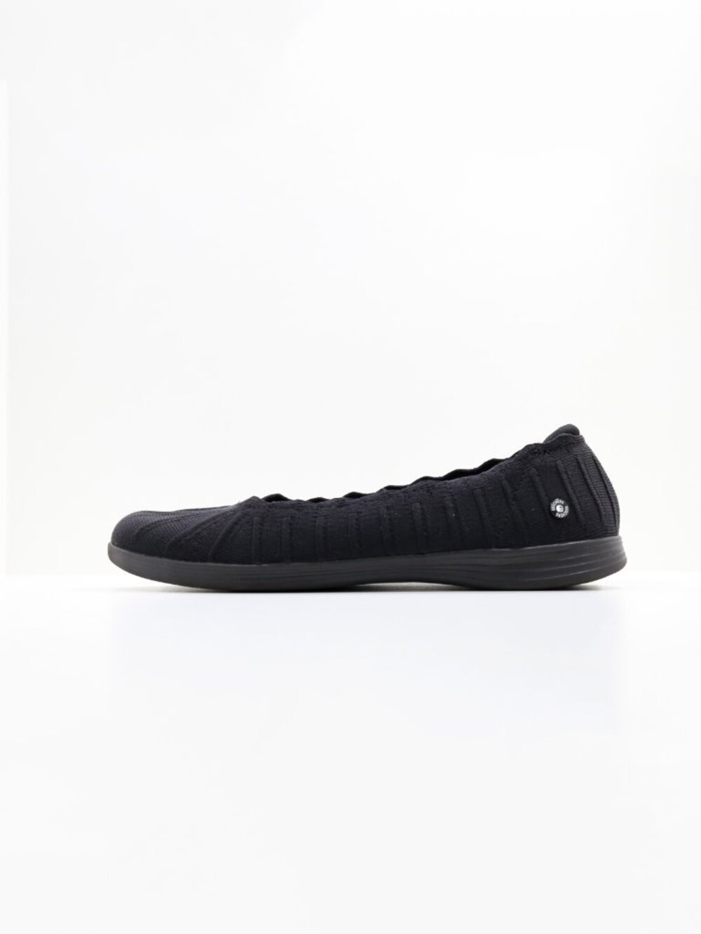 Skechers On The Go Dreamy Black Knit Lightweight Ballet Flats - 8.5